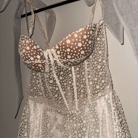 White Corset midi dress - Picture 4 of 4